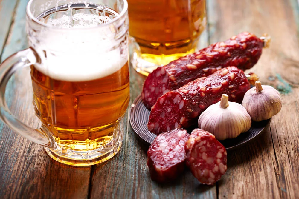 Nadměrná či dlouhodobá konzumace alkoholu je častou příčinou vzniku zánětu slinivku. Nadměrná či dlouhodobá konzumace alkoholu je častou příčinou vzniku zánětu slinivku.