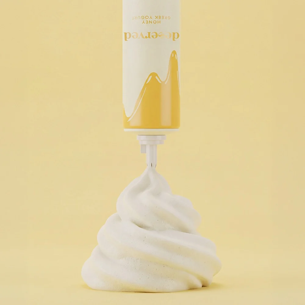 Deserved Whipped shower foam Honey Greek Yogurt sprchová pěna 250 ml