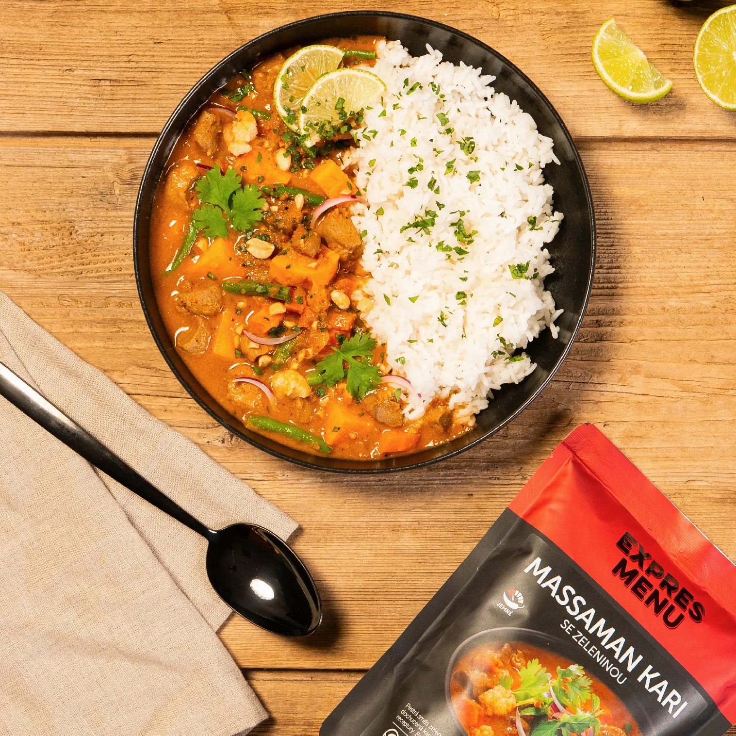 EXPRES MENU Massaman kari - Zeleninové thajské kari 600 g (2 porce)
