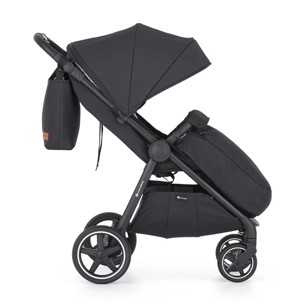 Petite&Mars Kočárek sportovní Royal3 Black Perfect Black