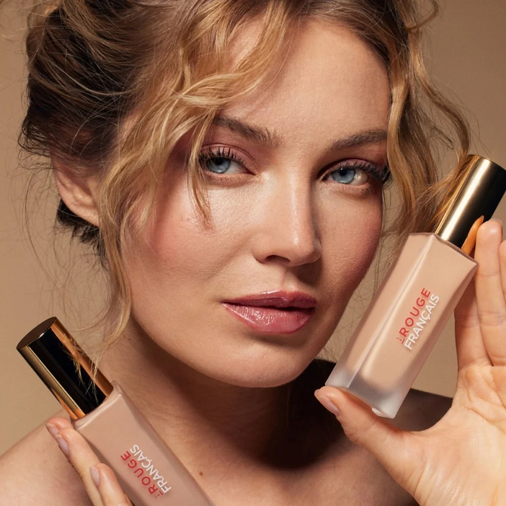 Le Rouge Français Tónující make-up 851 světlý neutrální béž s jemně růžovým nádechem 30 ml