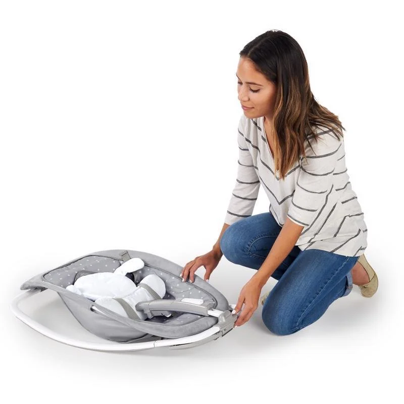 Ingenuity Houpátko vibrující s melodií Cuddle Lamb 0m+ do 18 kg, 2019