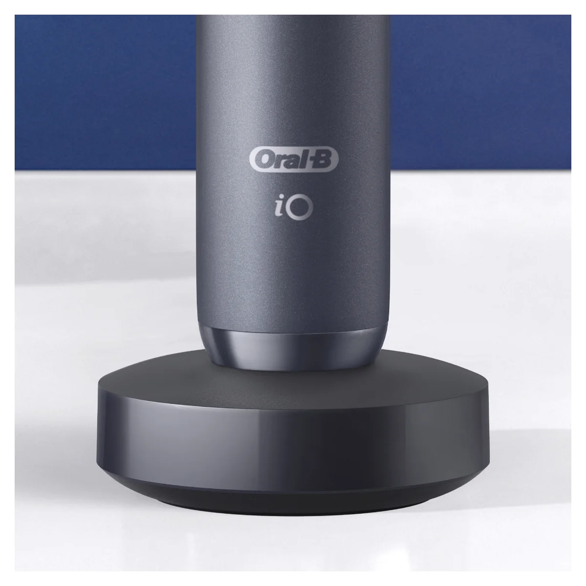 Oral-B iO8 Series Duo Black/White elektrický zubní kartáček 2 ks