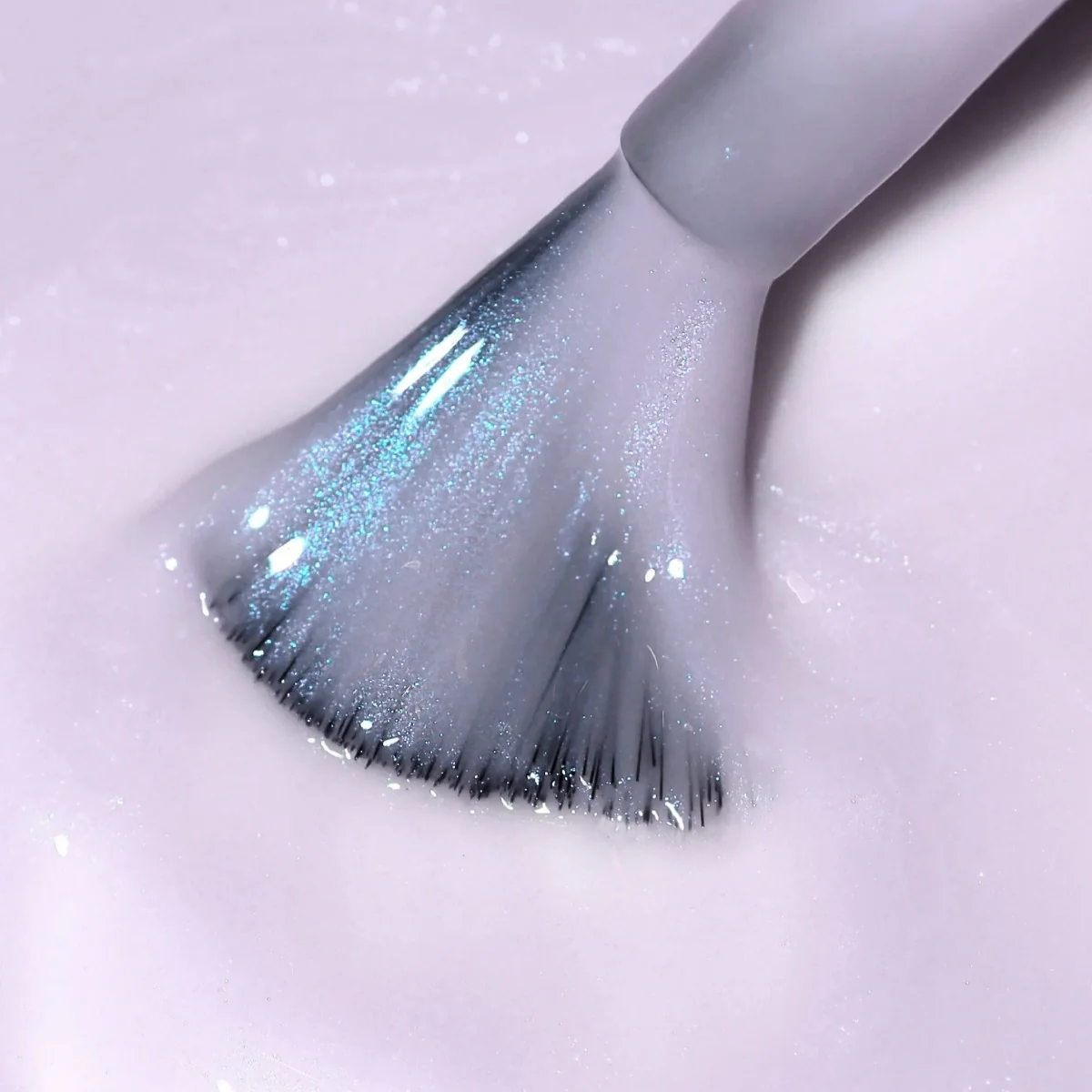 Londontown kur Illuminating Nail Concealer Lavender rozjasňující výživný lak na nehty 12 ml