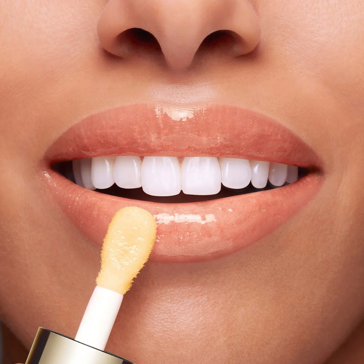 Clarins Lip Comfort Oil 01 lehký olej na rty 7 ml
