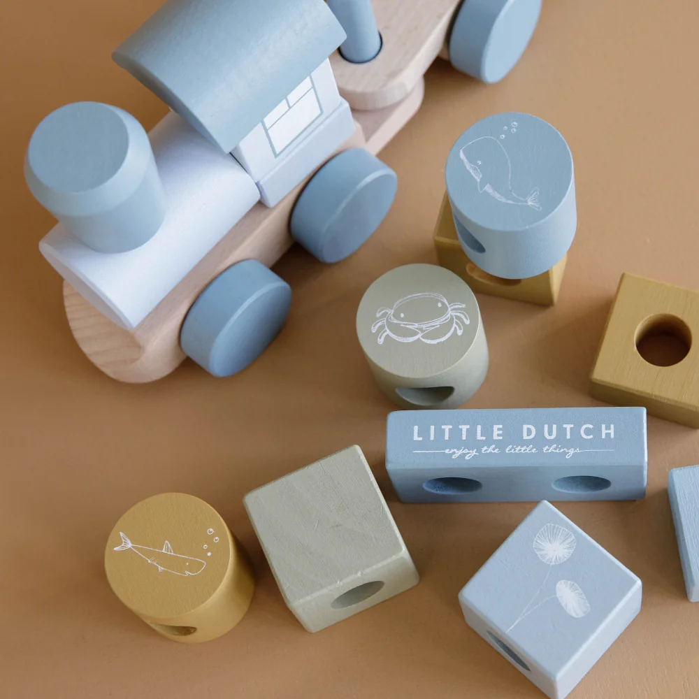 Little Dutch Dřevěný vláček Ocean Blue 17 ks