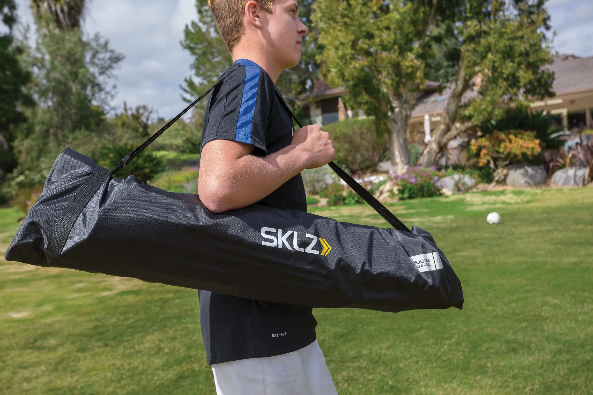 SKLZ Quickster Soccer Goal, skládací fotbalová branka 2,35m x 1,52m