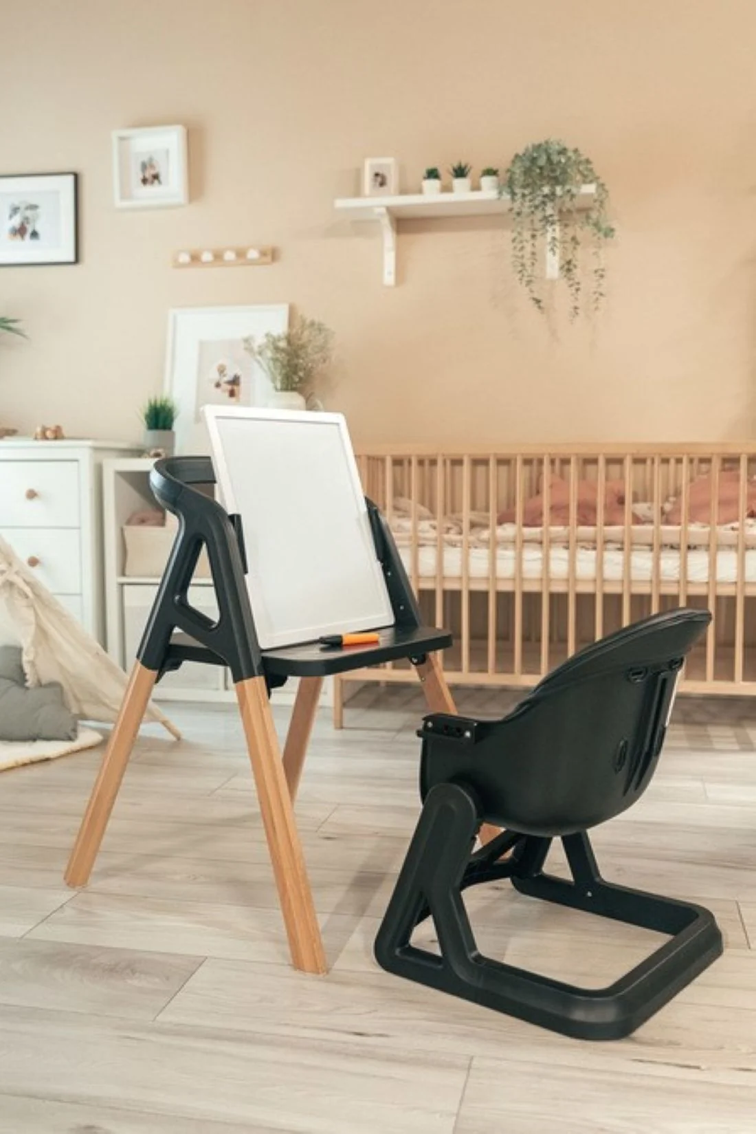 Caretero Jídelní židlička Smartee Black 3v1