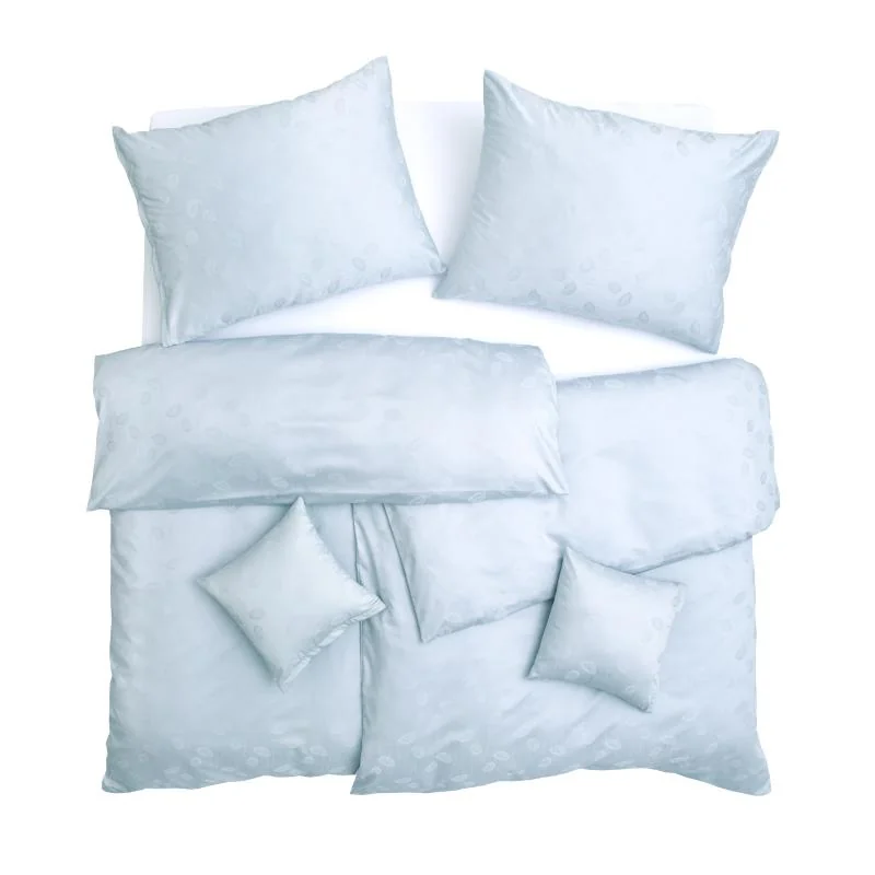 SCANquilt povlečení EXCLUSIVE TENCEL PLUS peříčka světle modrá 140 x 200/70 x 90 cm