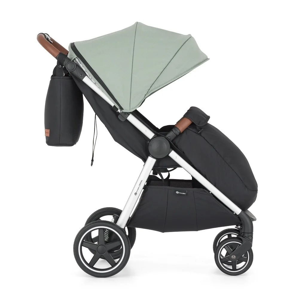 Petite&Mars Kočárek sportovní Royal3 Silver Iron Green
