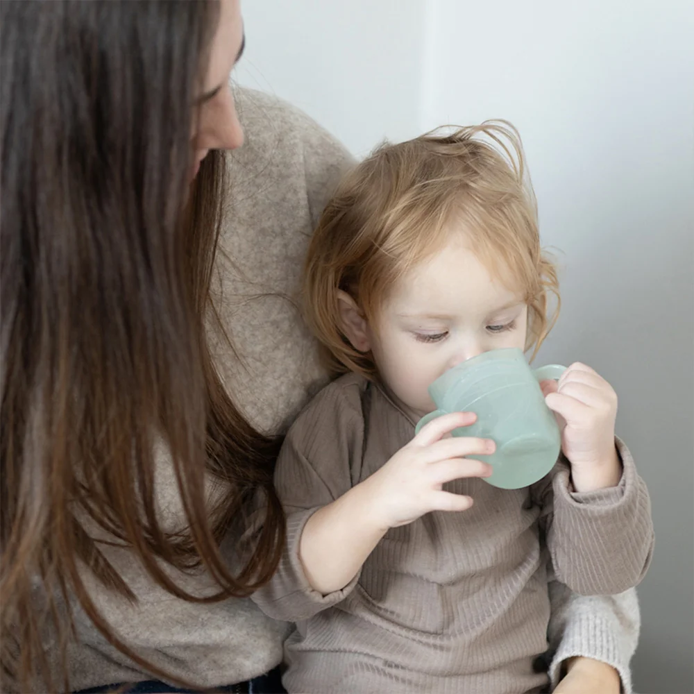 LOVI GENIUS Tréninkový hrneček 150 ml Pistachio