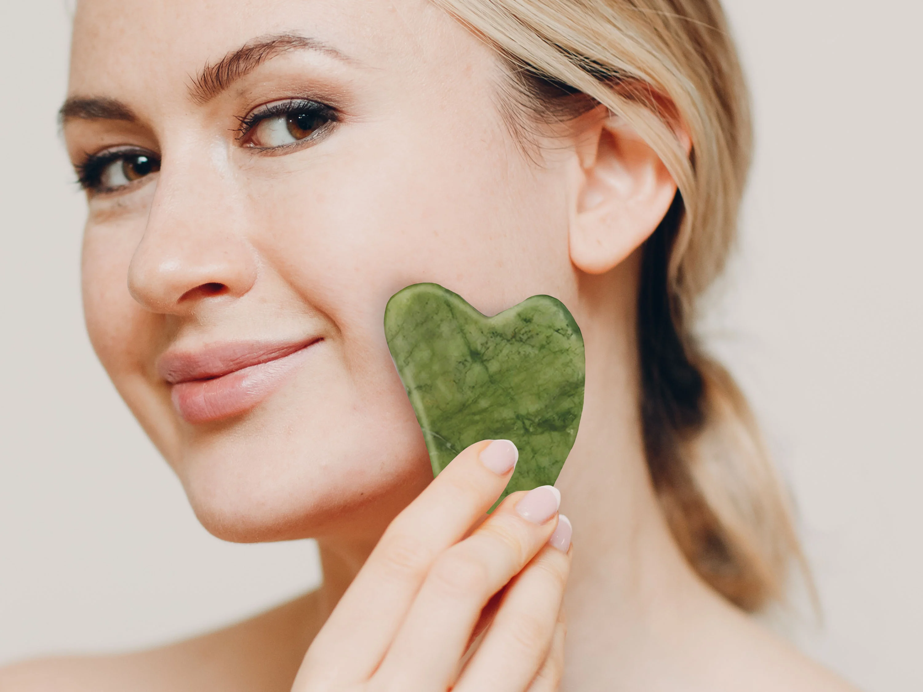 Beper C301ABE101 nefritový masážní váleček a Gua Sha masážní kámen