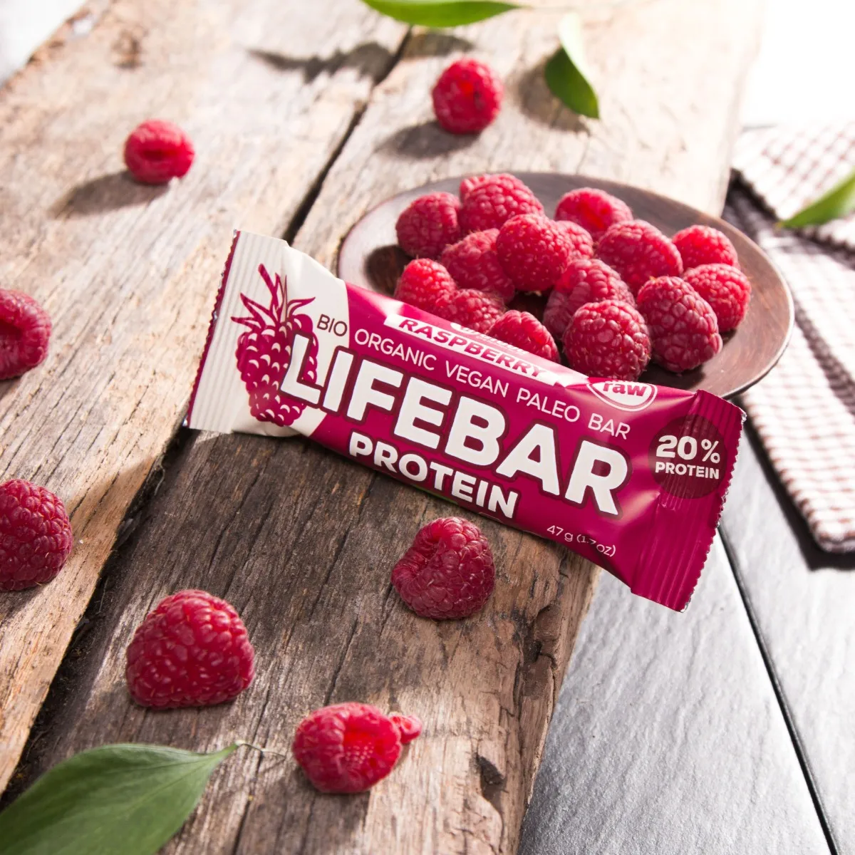 LifeFood Lifebar Protein tyčinka Raspberry BIO 47 g