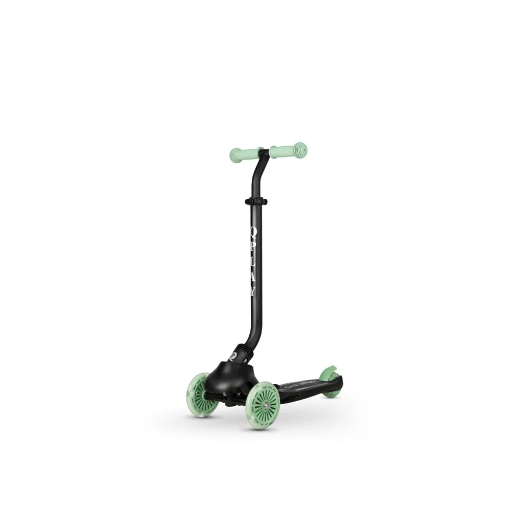 QPlay Koloběžka / odrážedlo Sema Evo s LED světly Jade Green, věk 1 - 6 let, do 50 kg