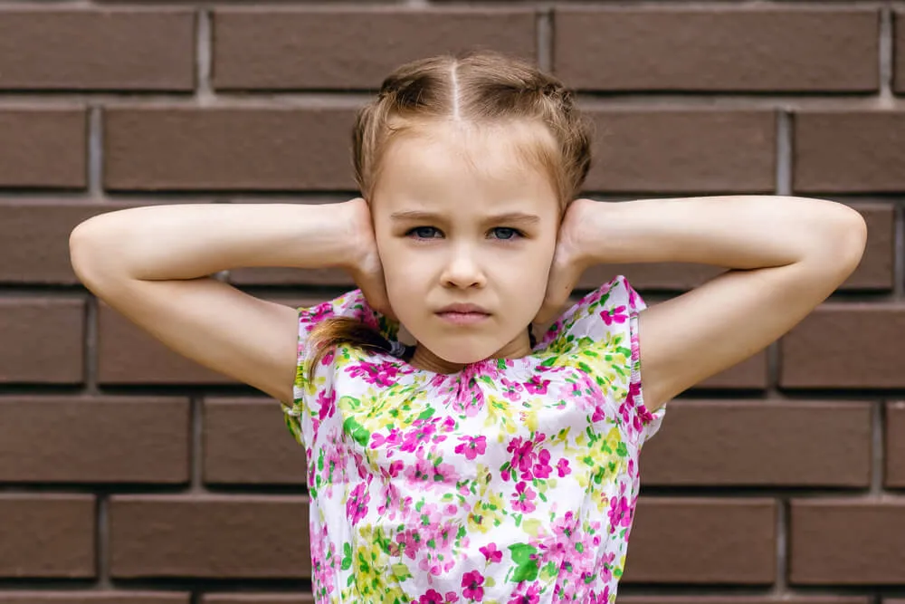 Mezi nejčastější příčiny bolesti ucha u dětí patří zánět středního ucha.