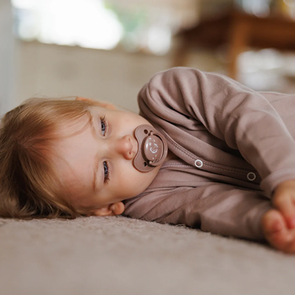 Babyono Dudlíky anatomické 18m+ 2 ks