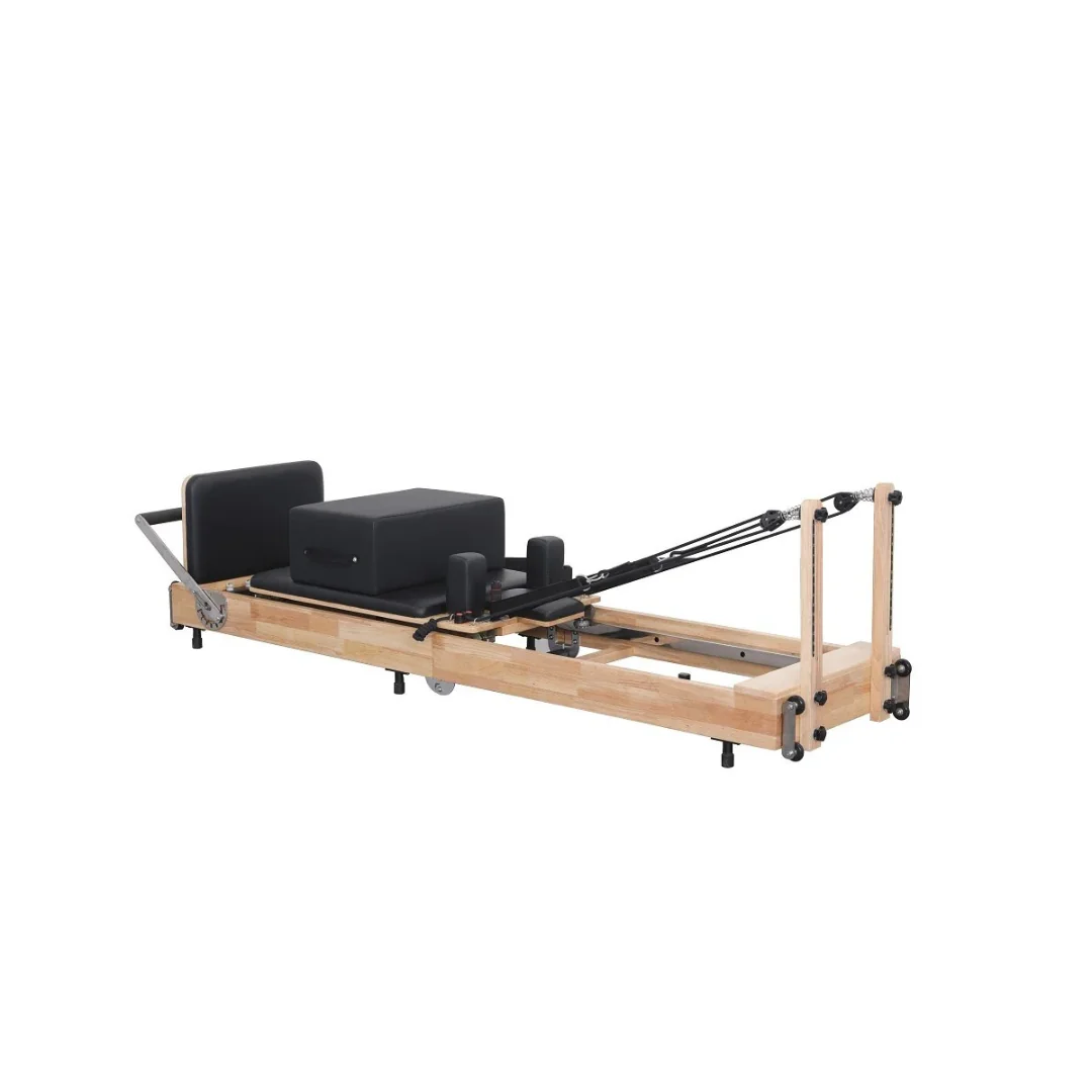 SharpShape Pilates Reformer dřevěný černý