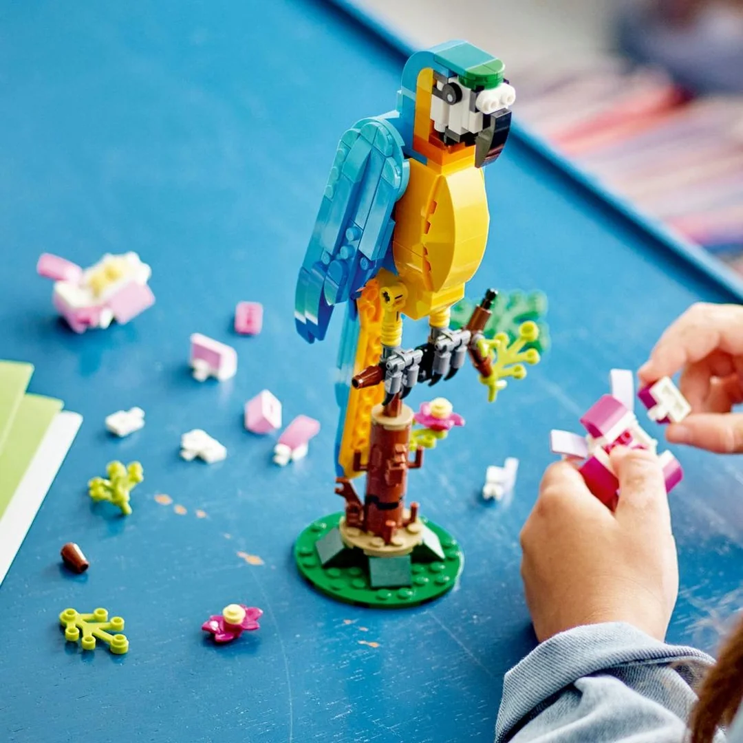 LEGO Creator 3 v 1 31136 Exotický papoušek