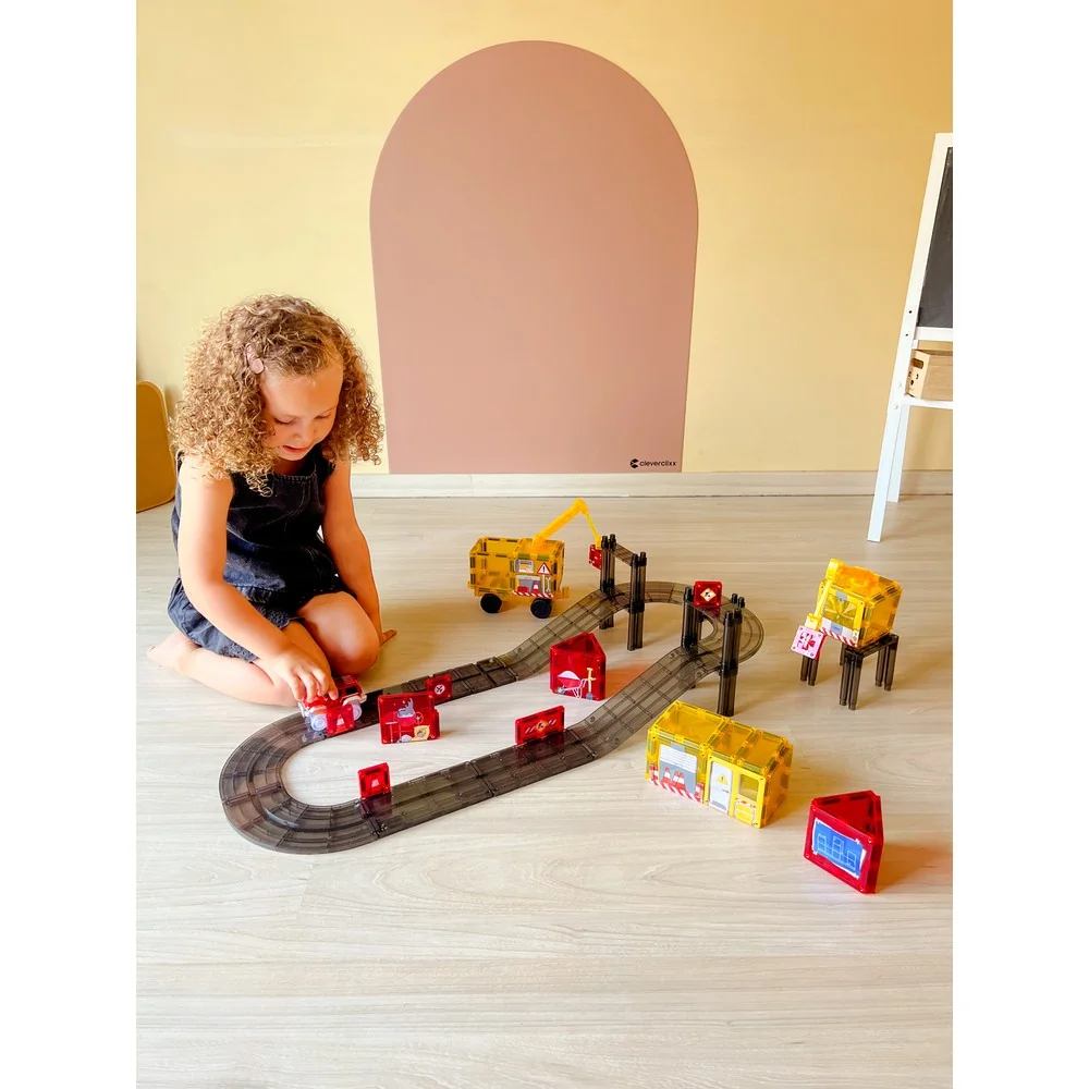 Cleverclixx Magnetická nástěnná fólie Mocha Cream, 95 × 75 cm