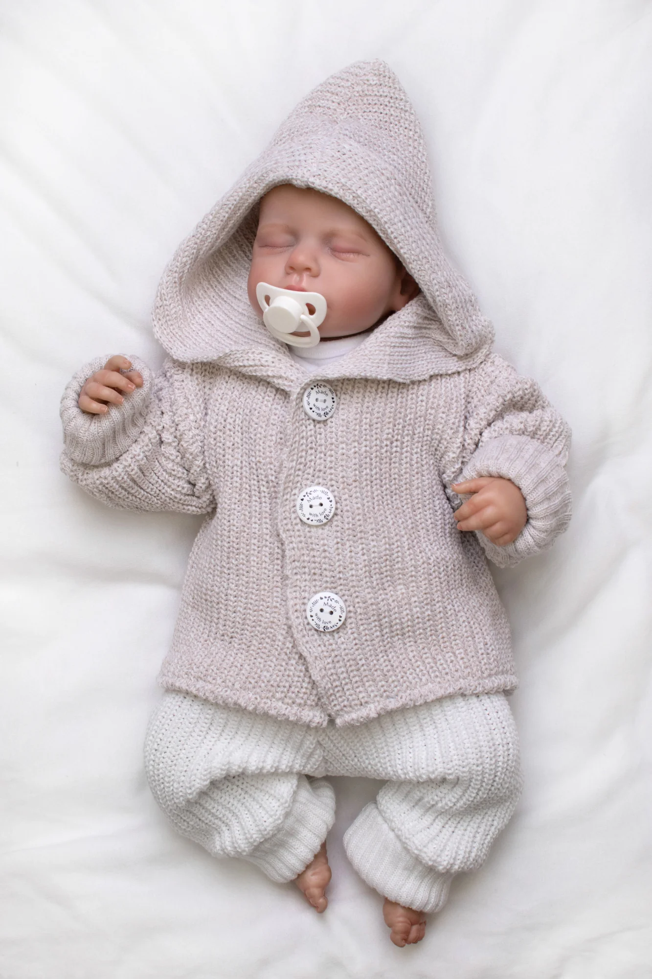 Baby Nellys Pletený svetřík s kapucí a knoflíčky Made with Love, béžový melírek