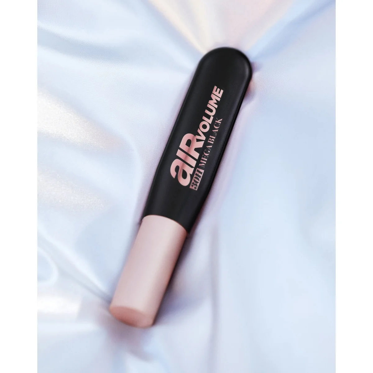 Loréal Paris Air Volume 30h Mega Black řasenka 9,4 ml černá