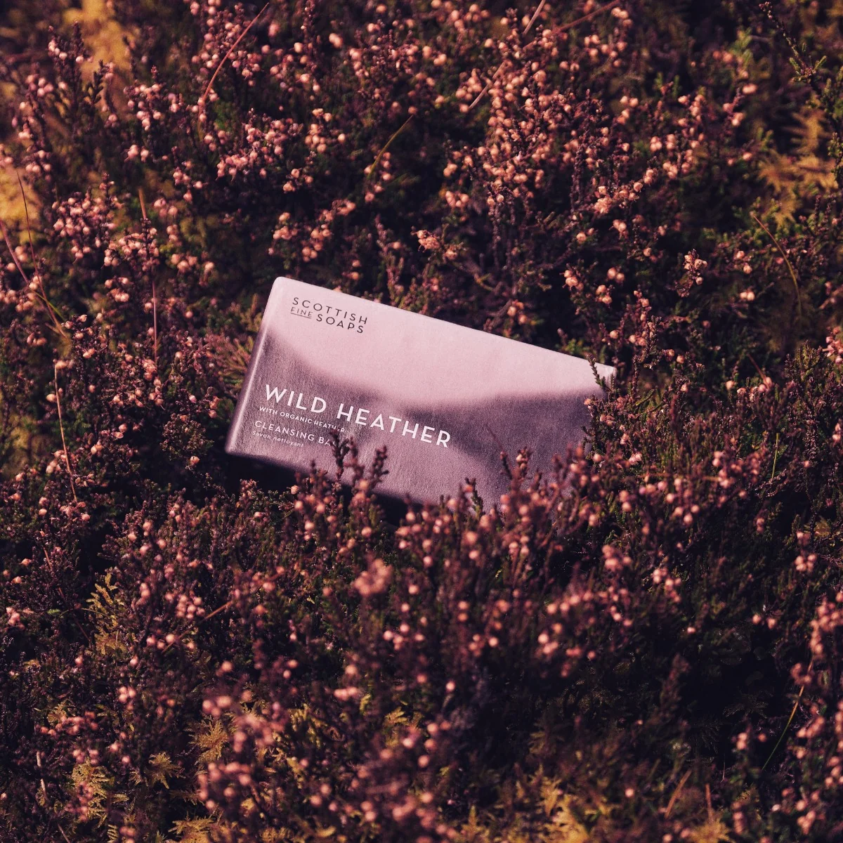 Scottish Fine Soaps Wild Heather Tuhé mýdlo 220 g