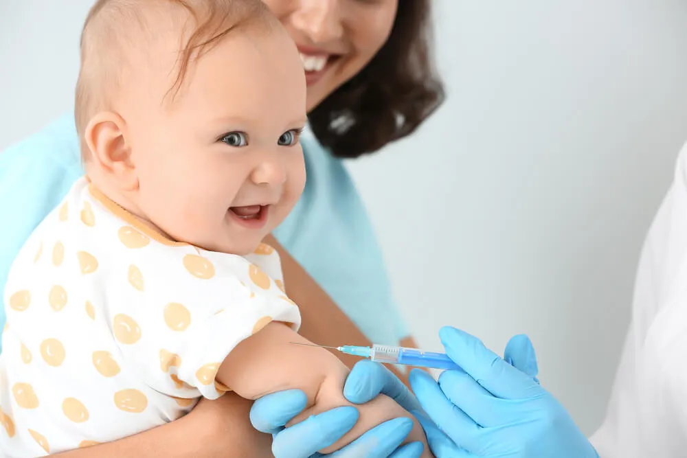 Dvoufázové očkování proti příušnicím je v ČR povinné.