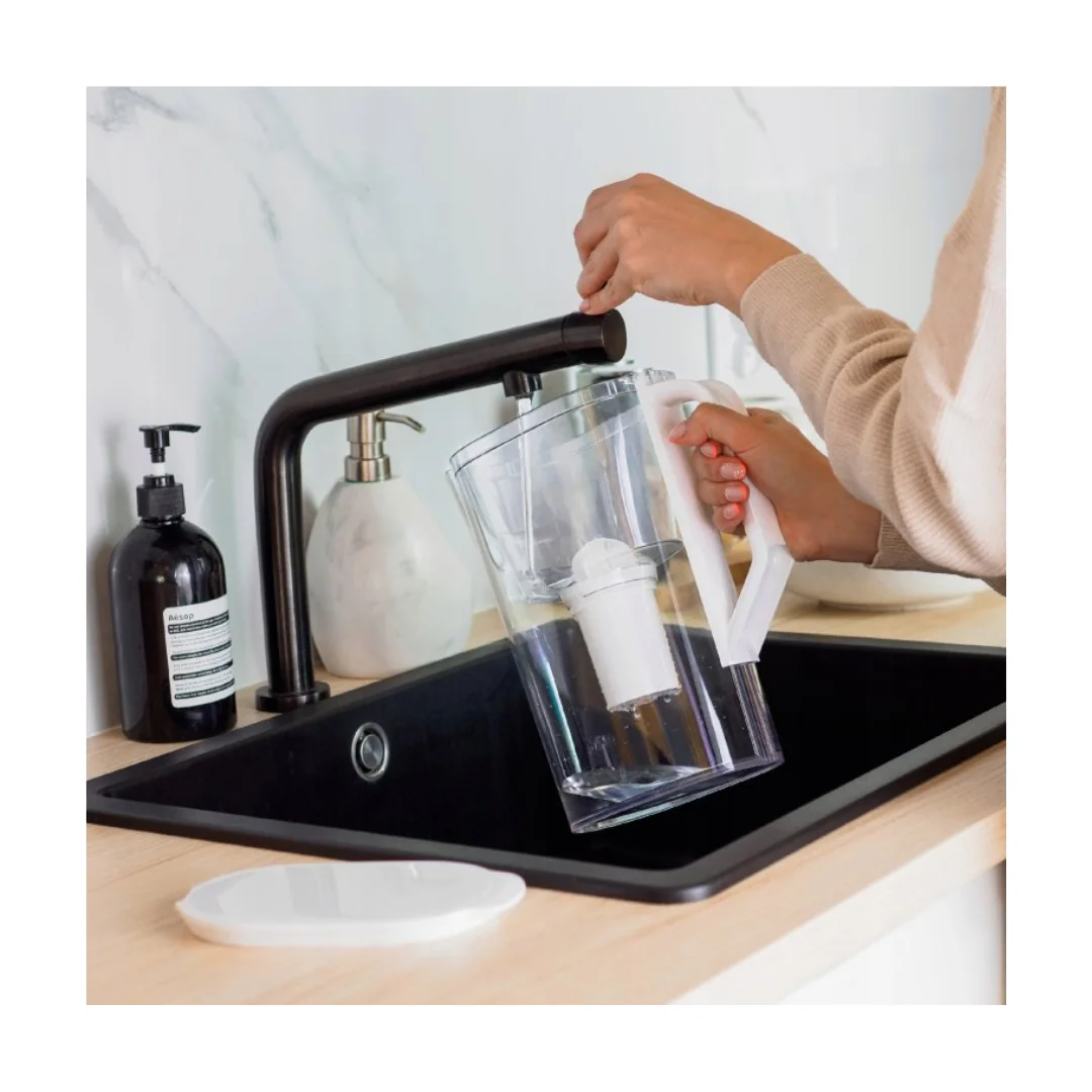 Wessper Filtrační konvice D3 AquaClassic 2,7 l, bílá + 1 filtr