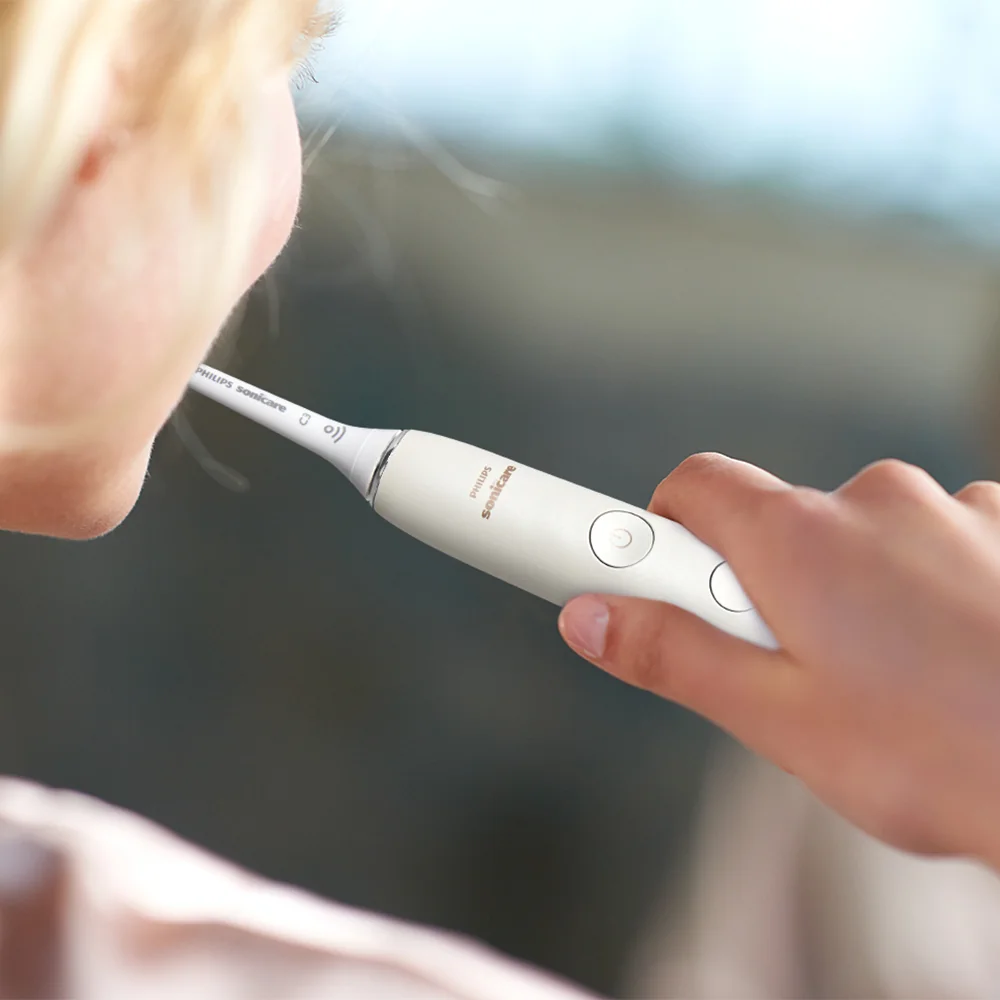 Philips Sonicare 9000 DiamondClean + PowerFlosser HX3886/41 sonický zubní kartáček + ústní sprcha 2 ks white