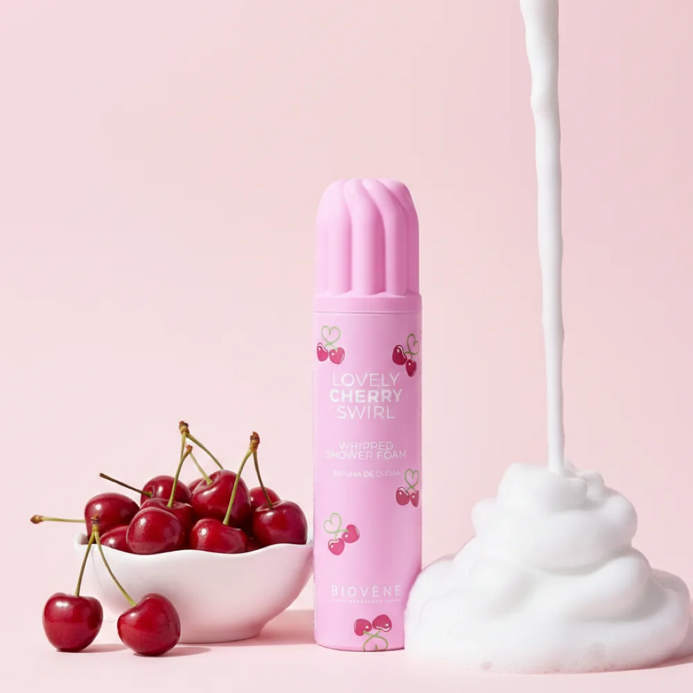 BIOVÉNE Šlehačková sprchová pěna Lovely Cherry Swirl 250 ml