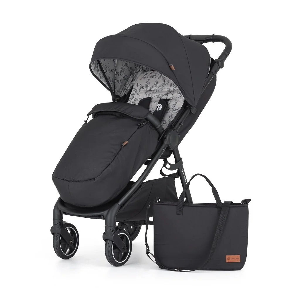 Petite&Mars Kočárek sportovní Royal3 Black Perfect Black 