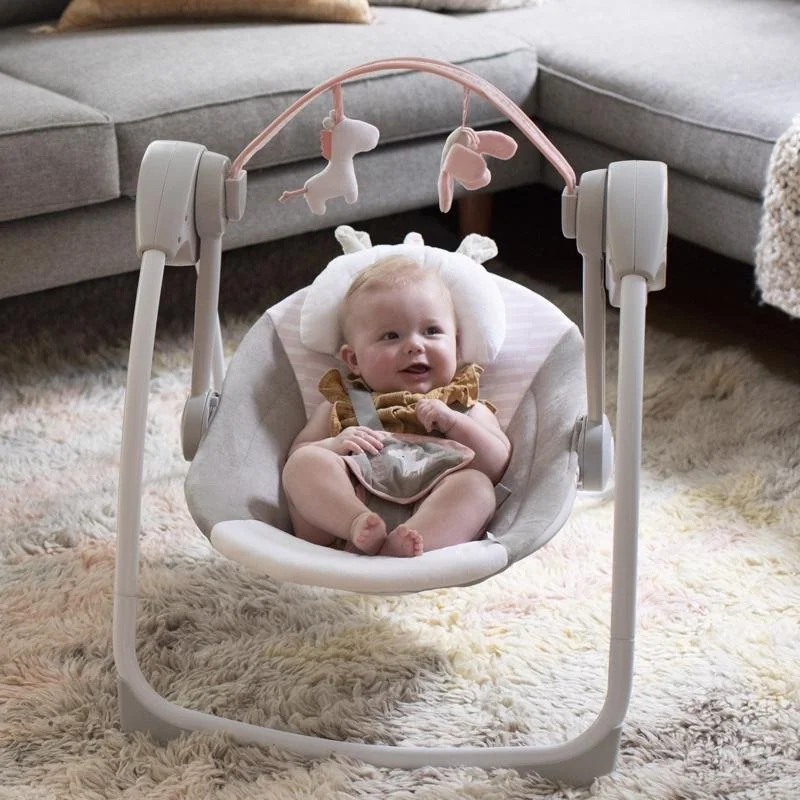Ingenuity Houpačka s melodií Flora the Unicorn™ 0m+ do 9 kg