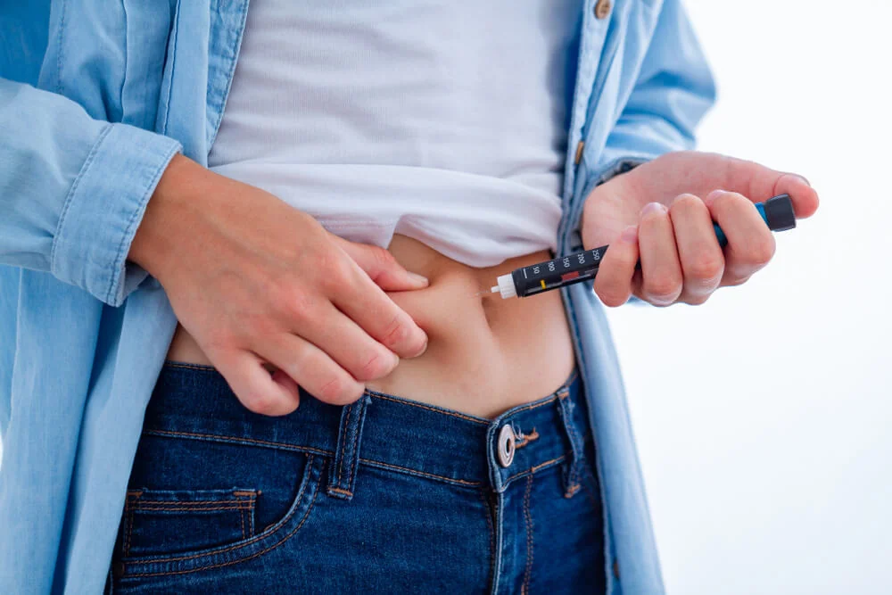 Diabetická ketoacidóza znamená pro diabetika závažnou komplikaci a mnohdy ho může ohrozit i na životě. Diabetická ketoacidóza znamená pro diabetika závažnou komplikaci a mnohdy ho může ohrozit i na životě.
