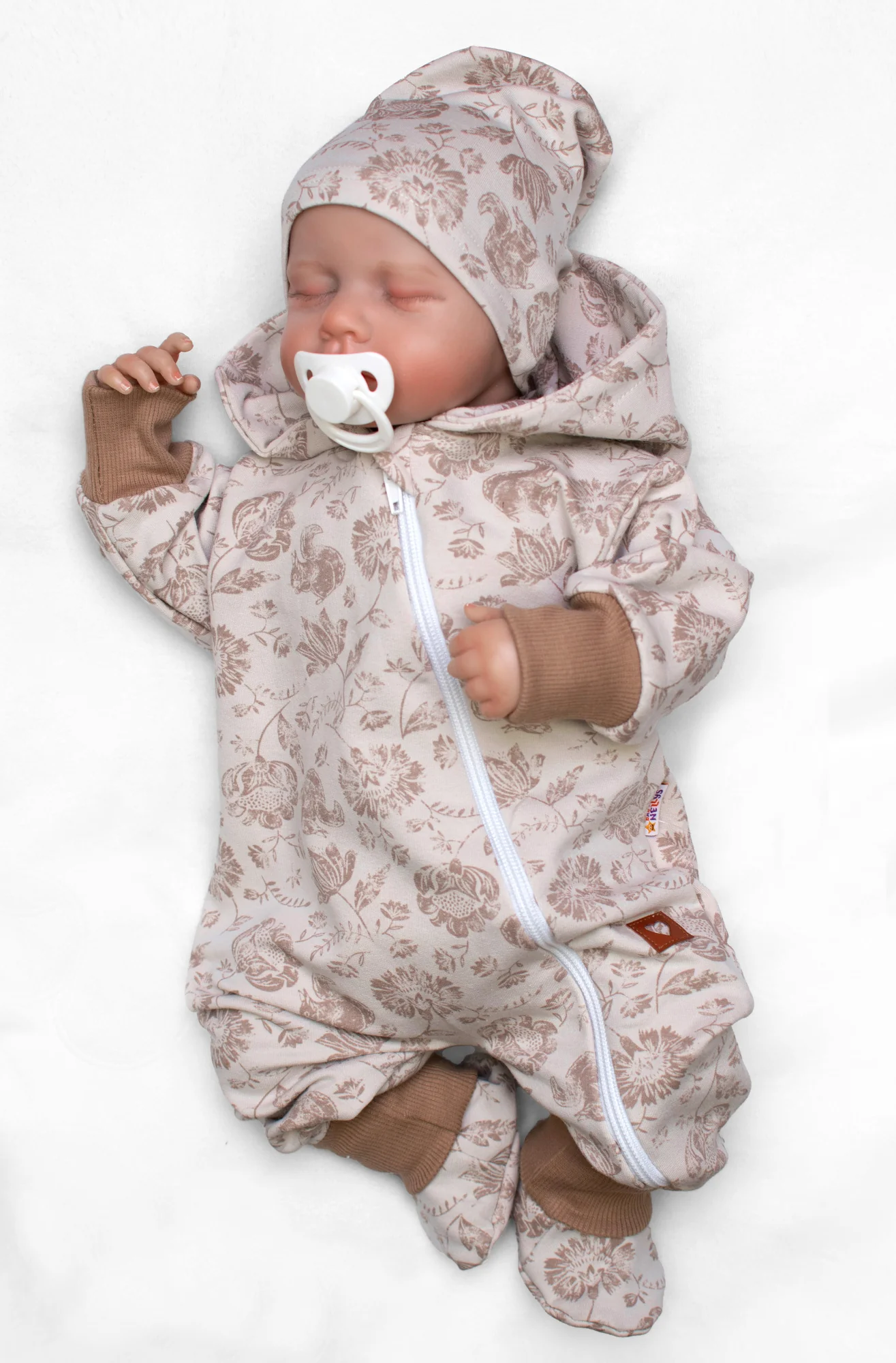 Baby Nellys Rostoucí overálek, čepička a botičky, 3D, bavlna, Garden - béžová/hnědá