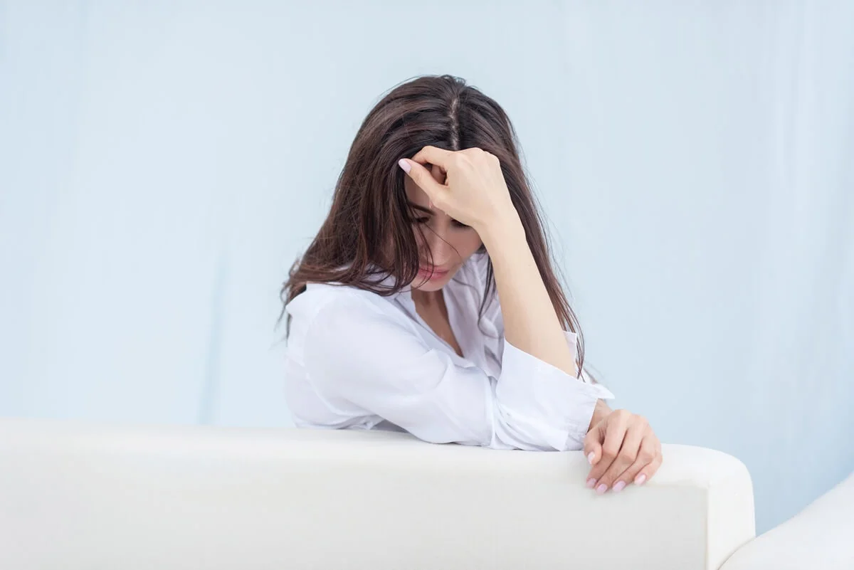 Ženská hormonální nerovnováha se projevuje širokým spektrem příznaků. Ženská hormonální nerovnováha se projevuje širokým spektrem příznaků.
