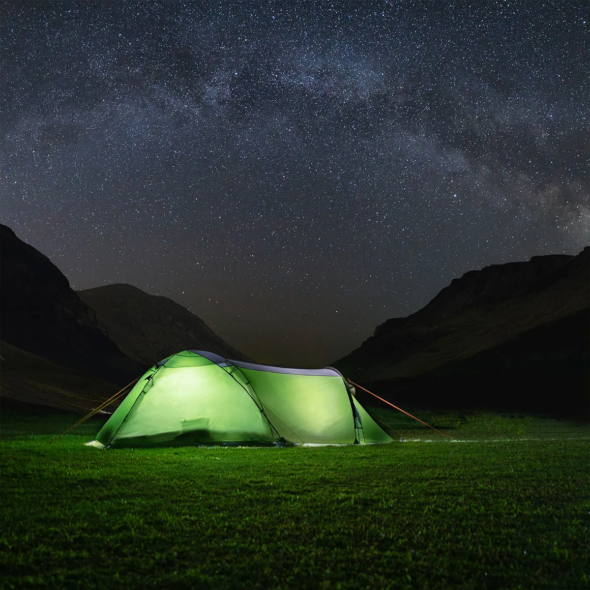Nils Turistický stan NC6312 Trekker III