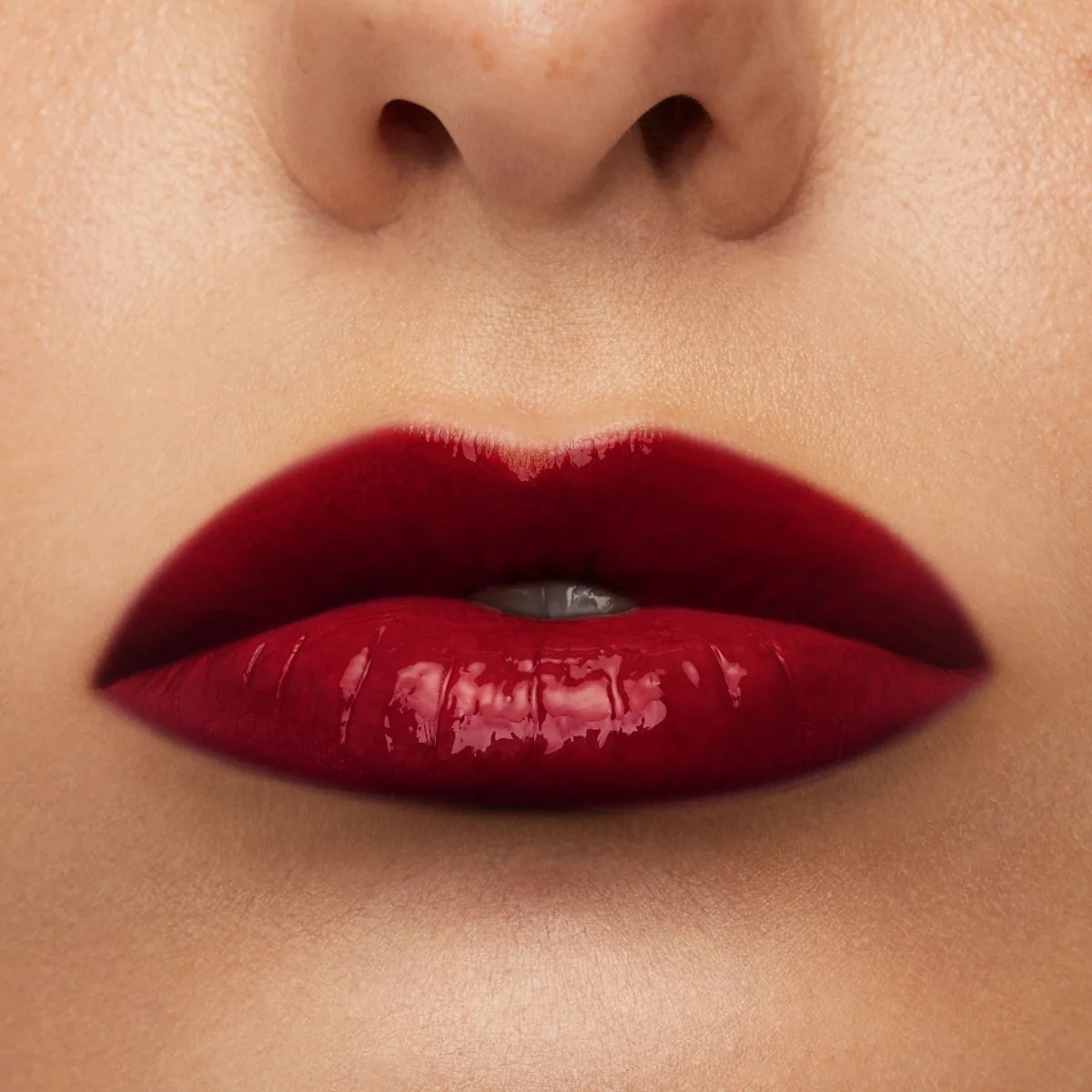 Maybelline SuperStay Vinyl Ink odstín 55 Royal tekutá rtěnka 4,2 ml