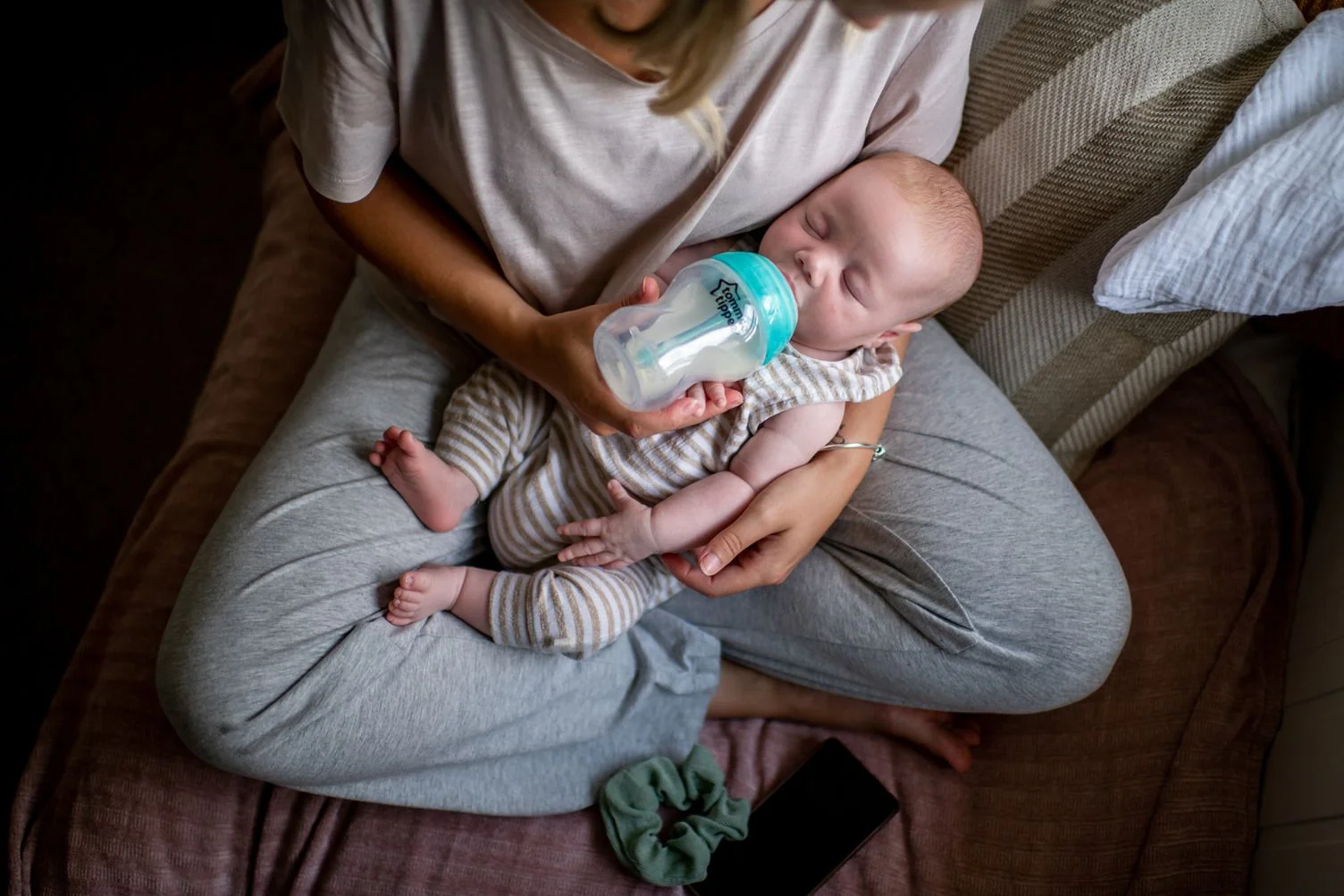 Tommee Tippee Kojenecká lahev ADVANCED ANTI-COLIC Střední průtok 3m+ 340 ml 1 ks