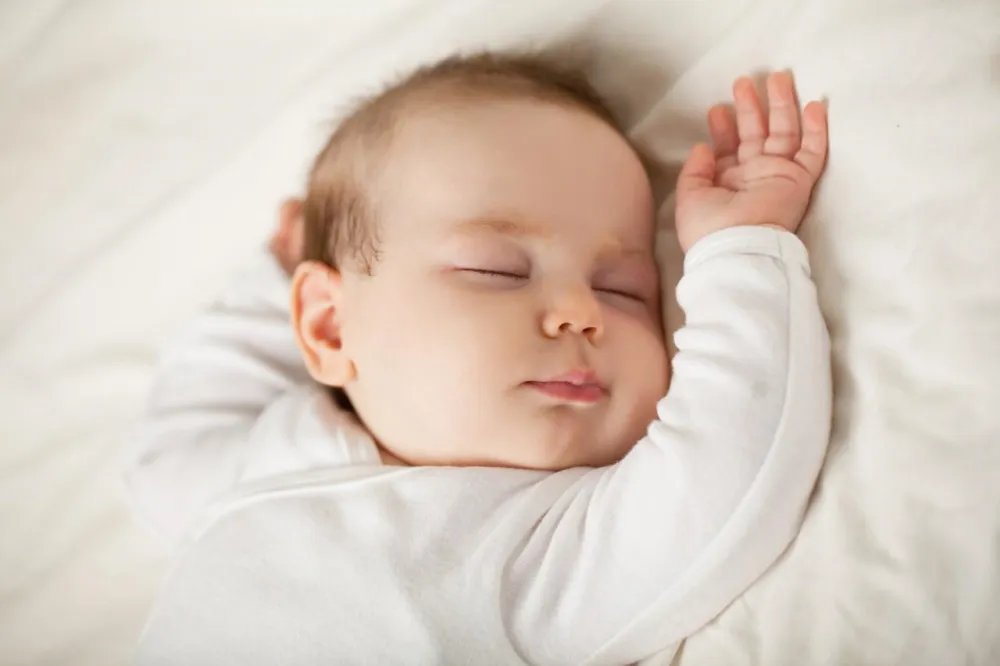 Spánek miminka – kolik hodin by mělo spát