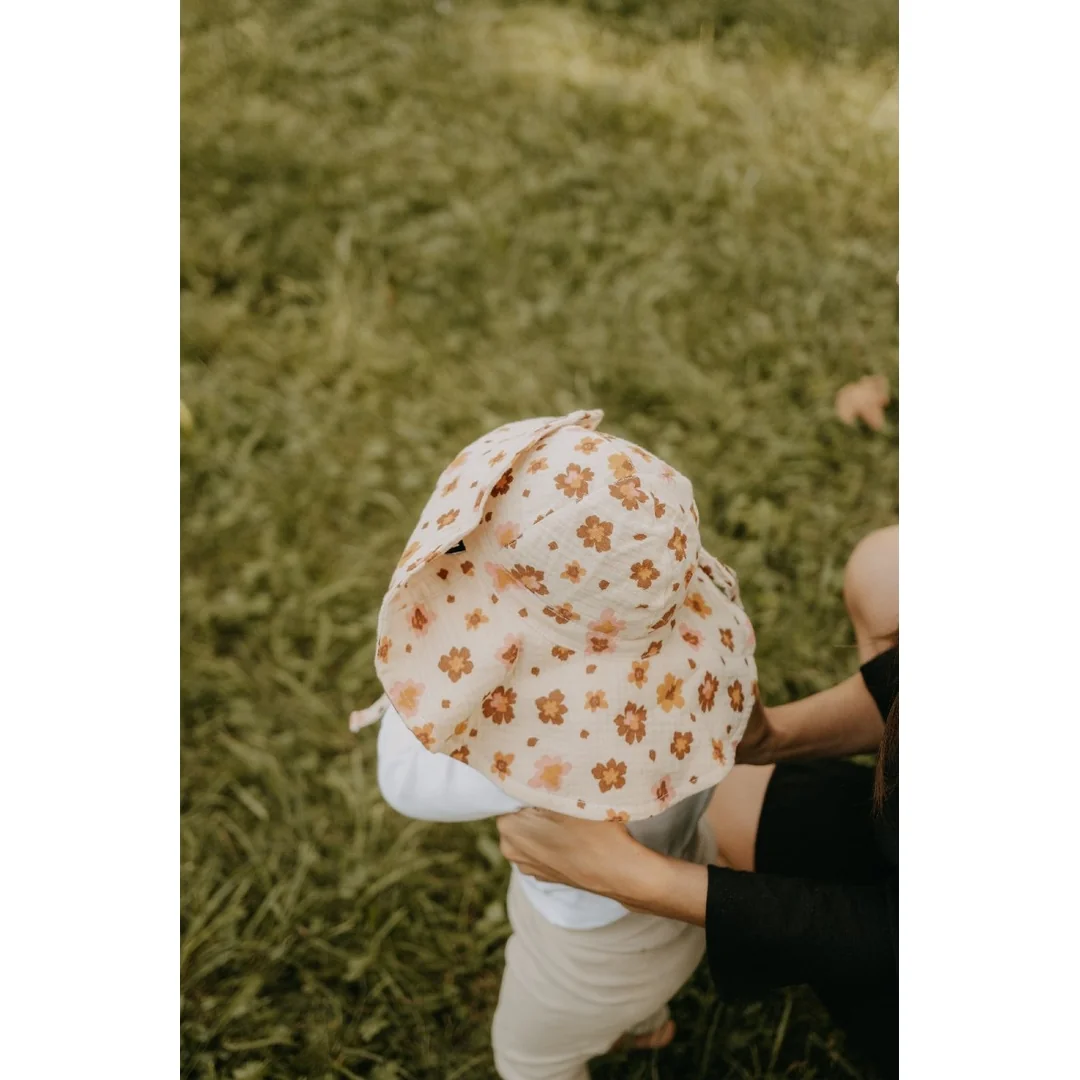 T-tomi BIO Mušelínový klobouček Daisies (1-2 roky)