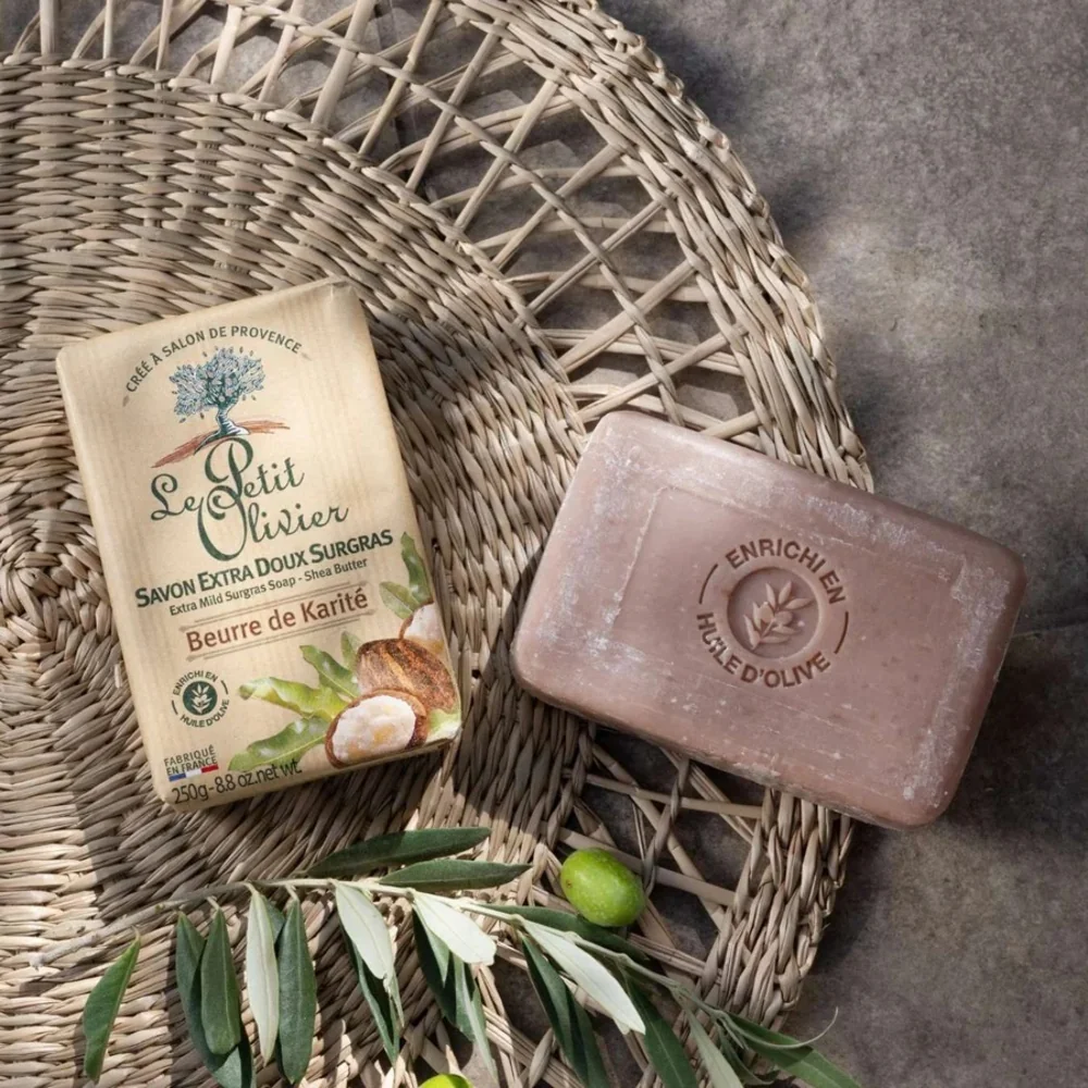 Le Petit Olivier Extra jemné mýdlo Bambucké máslo 250 g
