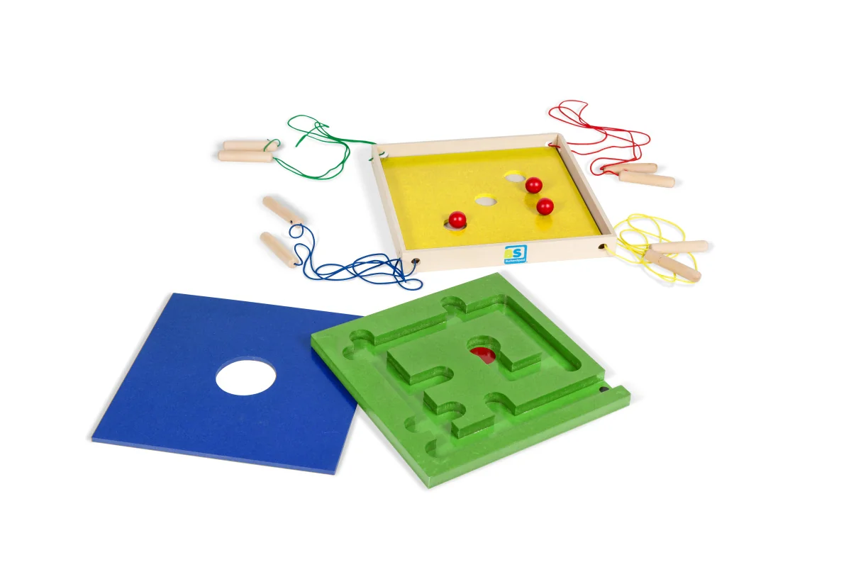 BS Toys Dřevěný labyrint – koordinační hra 